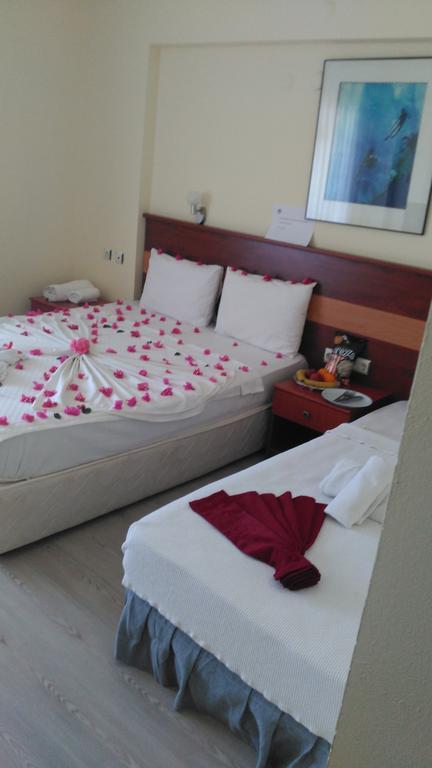 Hotel First Class Didim Exterior foto